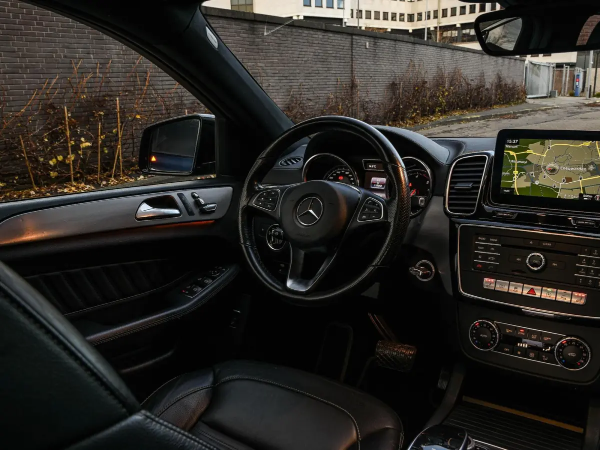 350 d 4MATIC AMG Panoramadak Distronic Camera Night Edition Grijs Kenteken 350 d 4MATIC