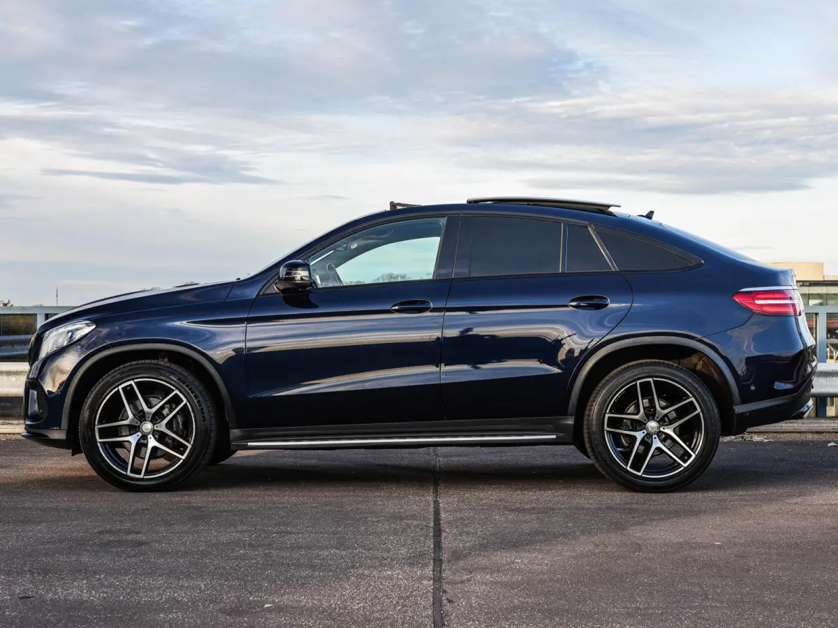 350 d 4MATIC AMG Panoramadak Distronic Camera Night Edition Grijs Kenteken 350 d 4MATIC