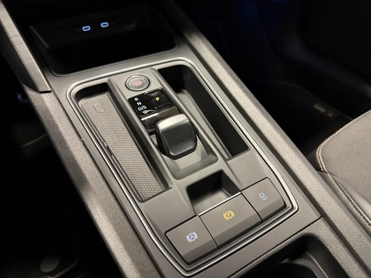 1.4 e-Hybrid VZ Copper Edition 245PK|Memoryseat|trekhaak|Navi|Carplay|stoelverwarming|