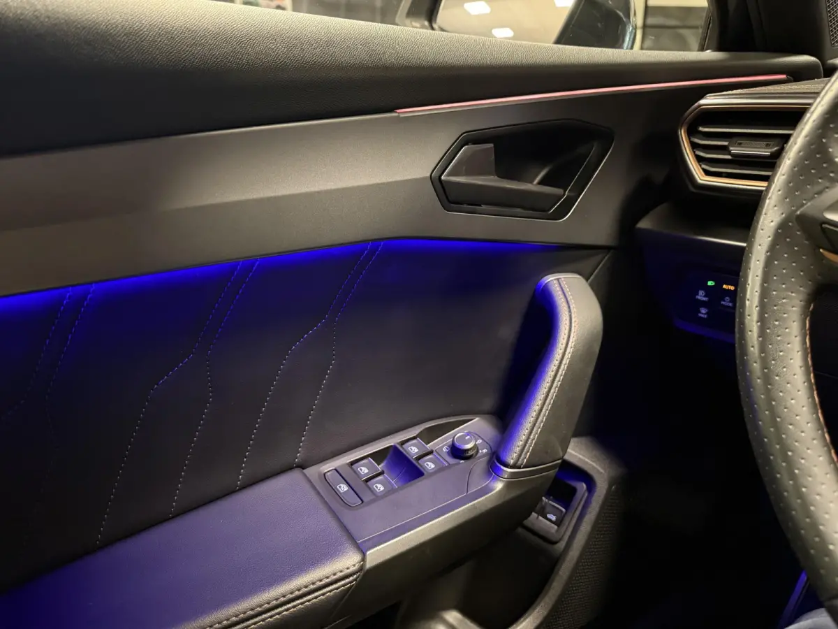 1.4 e-Hybrid VZ Copper Edition 245PK|Memoryseat|trekhaak|Navi|Carplay|stoelverwarming|
