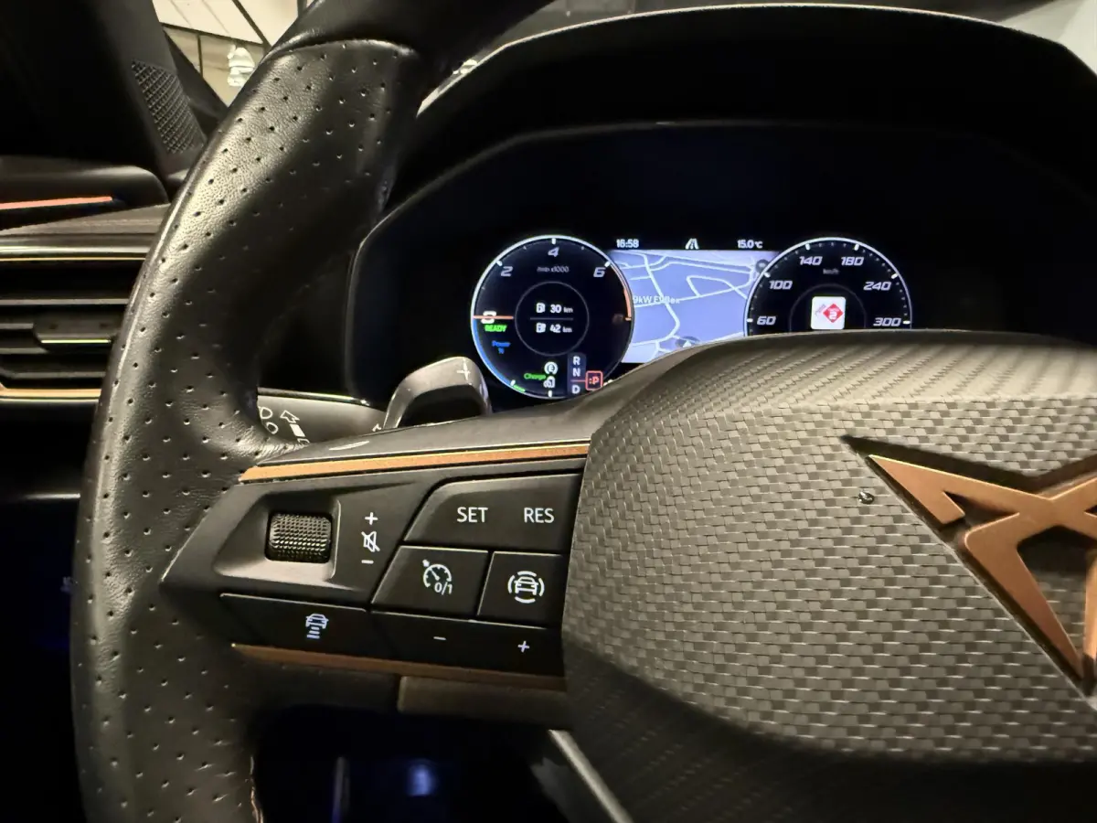 1.4 e-Hybrid VZ Copper Edition 245PK|Memoryseat|trekhaak|Navi|Carplay|stoelverwarming|