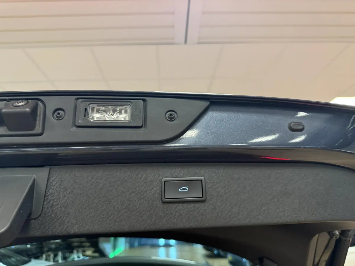 1.4 e-Hybrid VZ Copper Edition 245PK|Memoryseat|trekhaak|Navi|Carplay|stoelverwarming|