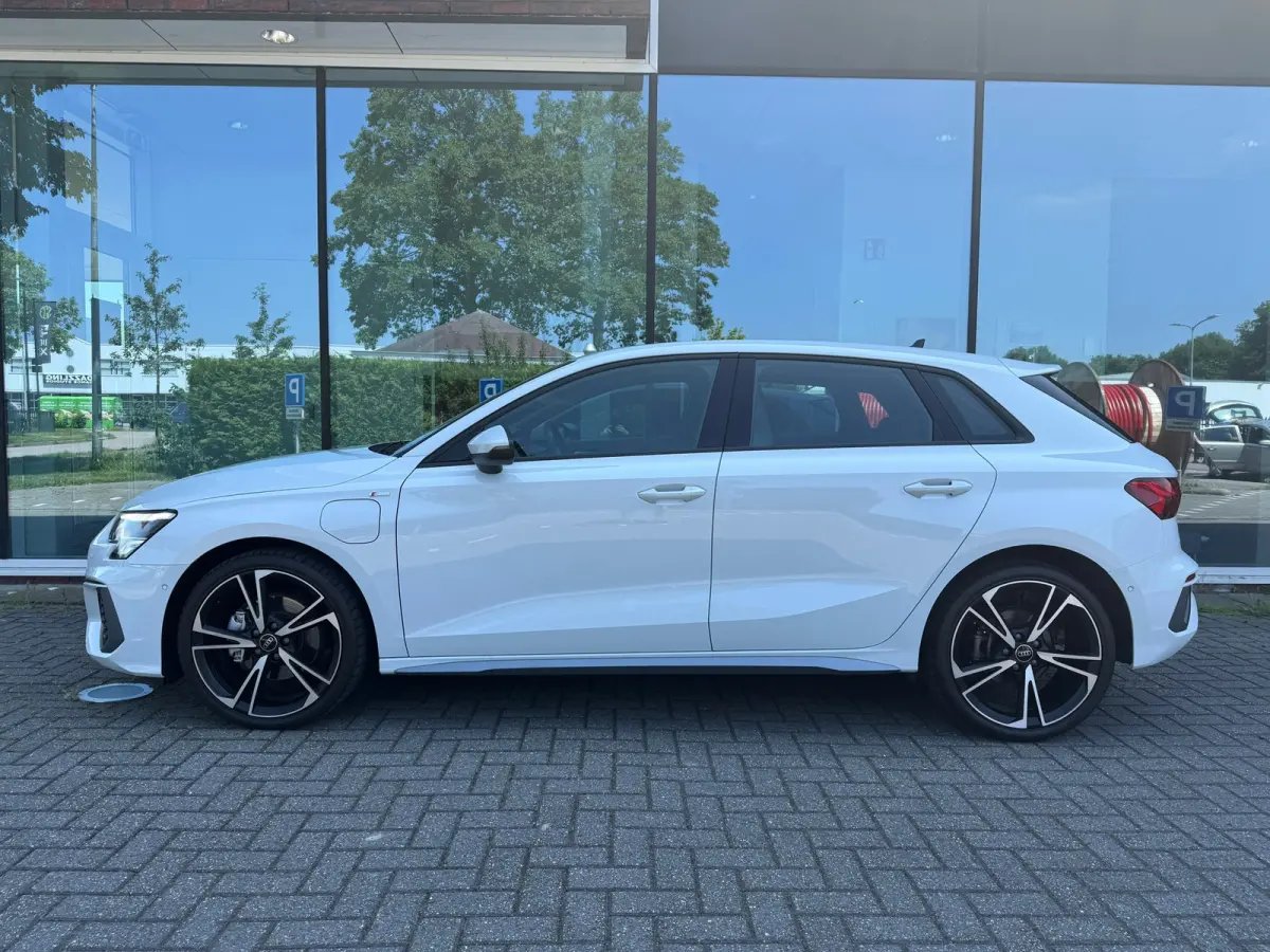 40 TFSI e Advanced edition S Line - Automaat - Navi - Winterpakket
