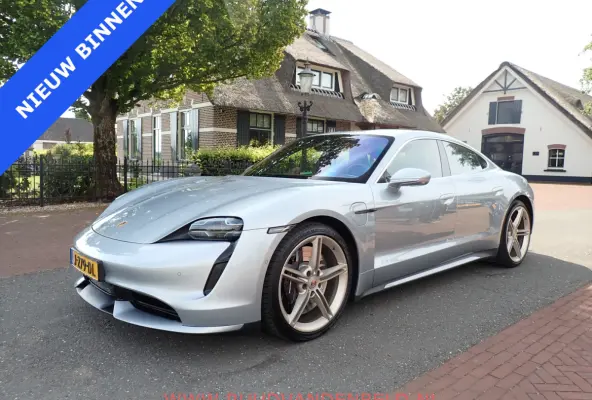 Turbo 626pk 92%SOH SPORT-CHRONO/ACC/BURMESTER/360-CAMERA