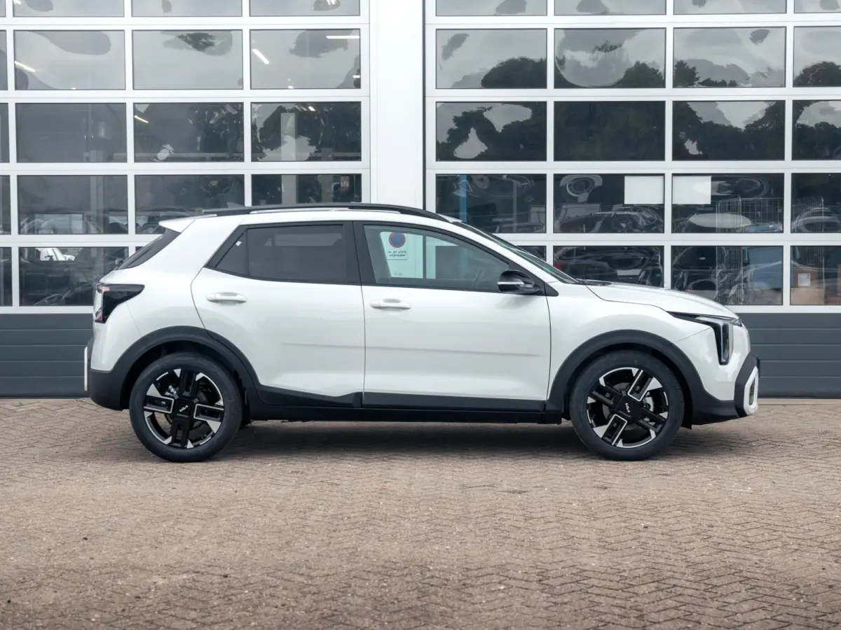 1.0 T-GDi MHEV GT-Line | Actieprijs* | Uit voorraad leverbaar | Automaat | Schuif/kantel | Navigatie | Camera | Carplay | Climate | Cruise