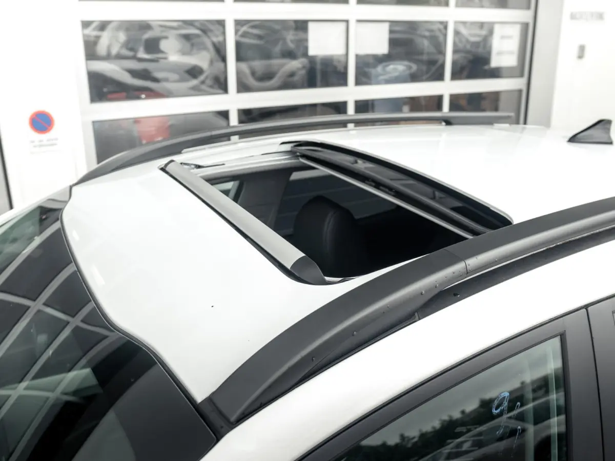 1.0 T-GDi MHEV GT-Line | Actieprijs* | Uit voorraad leverbaar | Automaat | Schuif/kantel | Navigatie | Camera | Carplay | Climate | Cruise
