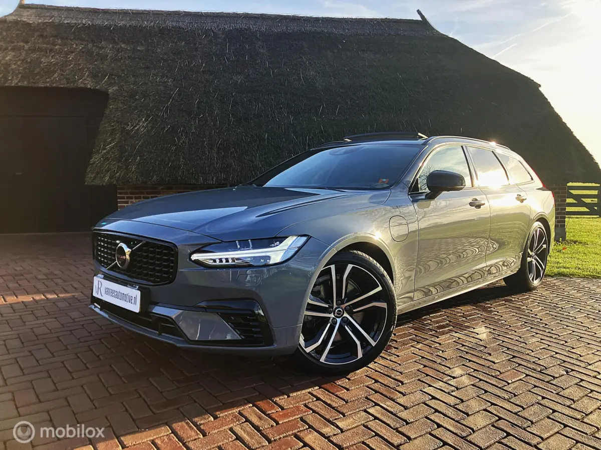 T6 AWD R-Design Led/Luchtvering/Harman Kardon/Pano