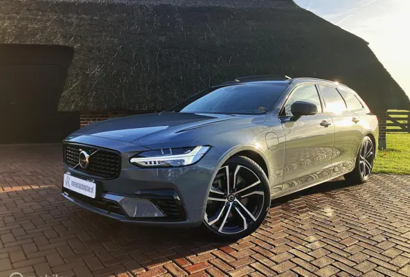 T6 AWD R-Design Led/Luchtvering/Harman Kardon/Pano