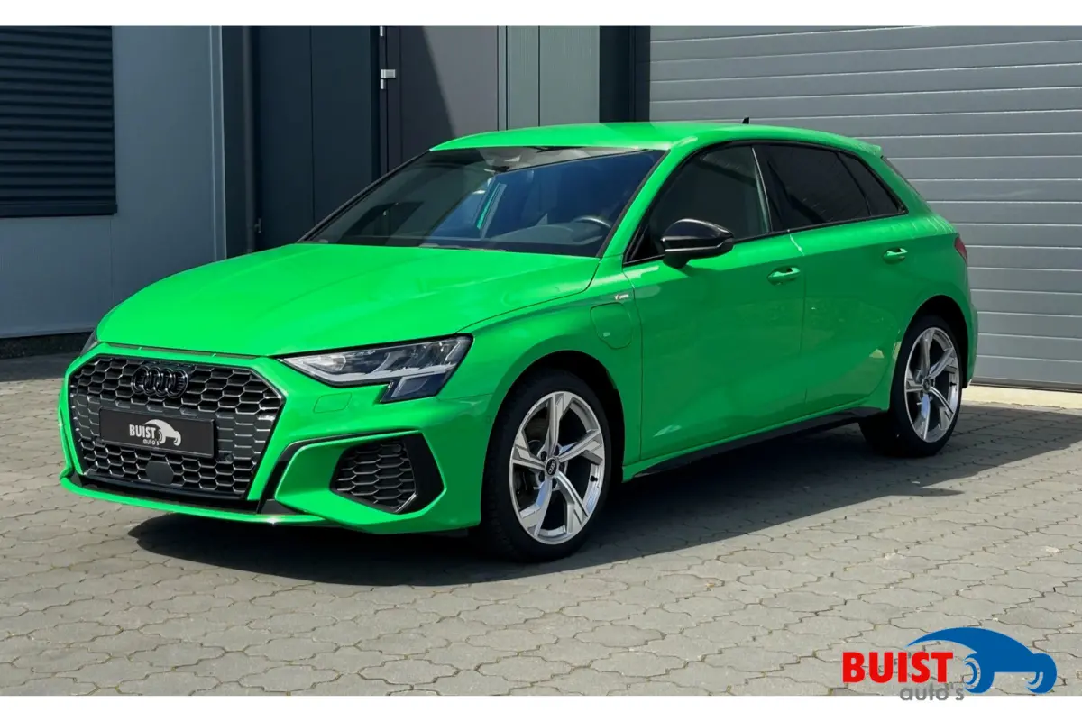 40 TFSIe 204pk S-Line Competition 18" KEYLESS CAMERA AUDI EXCLUSIVE KLEUR!