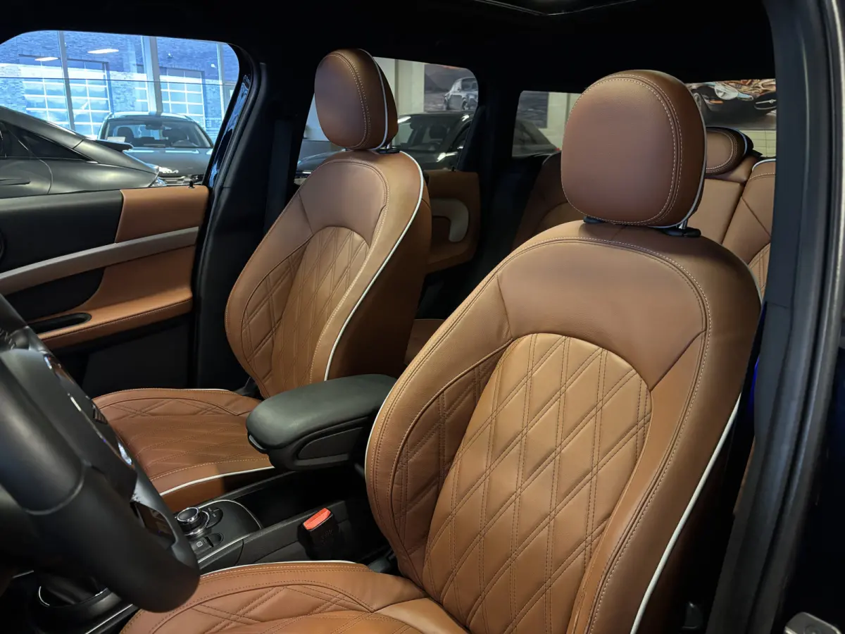 Cooper ALL4 5x Chester / Panoramadak / H-K / Dab+ / Apple Carplay / HeadUp / Keyless / Picnic Bench - NIEUWSTAAT -