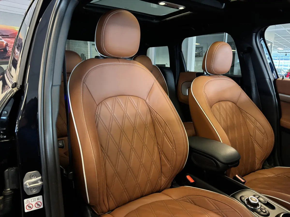 Cooper ALL4 5x Chester / Panoramadak / H-K / Dab+ / Apple Carplay / HeadUp / Keyless / Picnic Bench - NIEUWSTAAT -