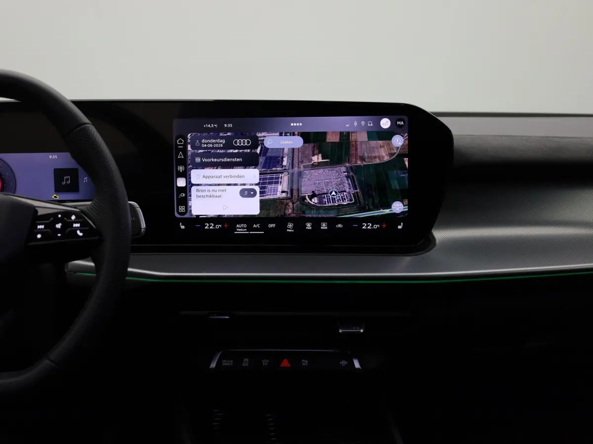 1.5 e-hybrid S edition l Demo l Adaptive cruise control l Achteruitrijcamera l Navigatie l Verwarmbare voorstoelen l Dodehoekdetectie l Matrix LED koplampen l Comfortsleutel l Alarm Klasse I