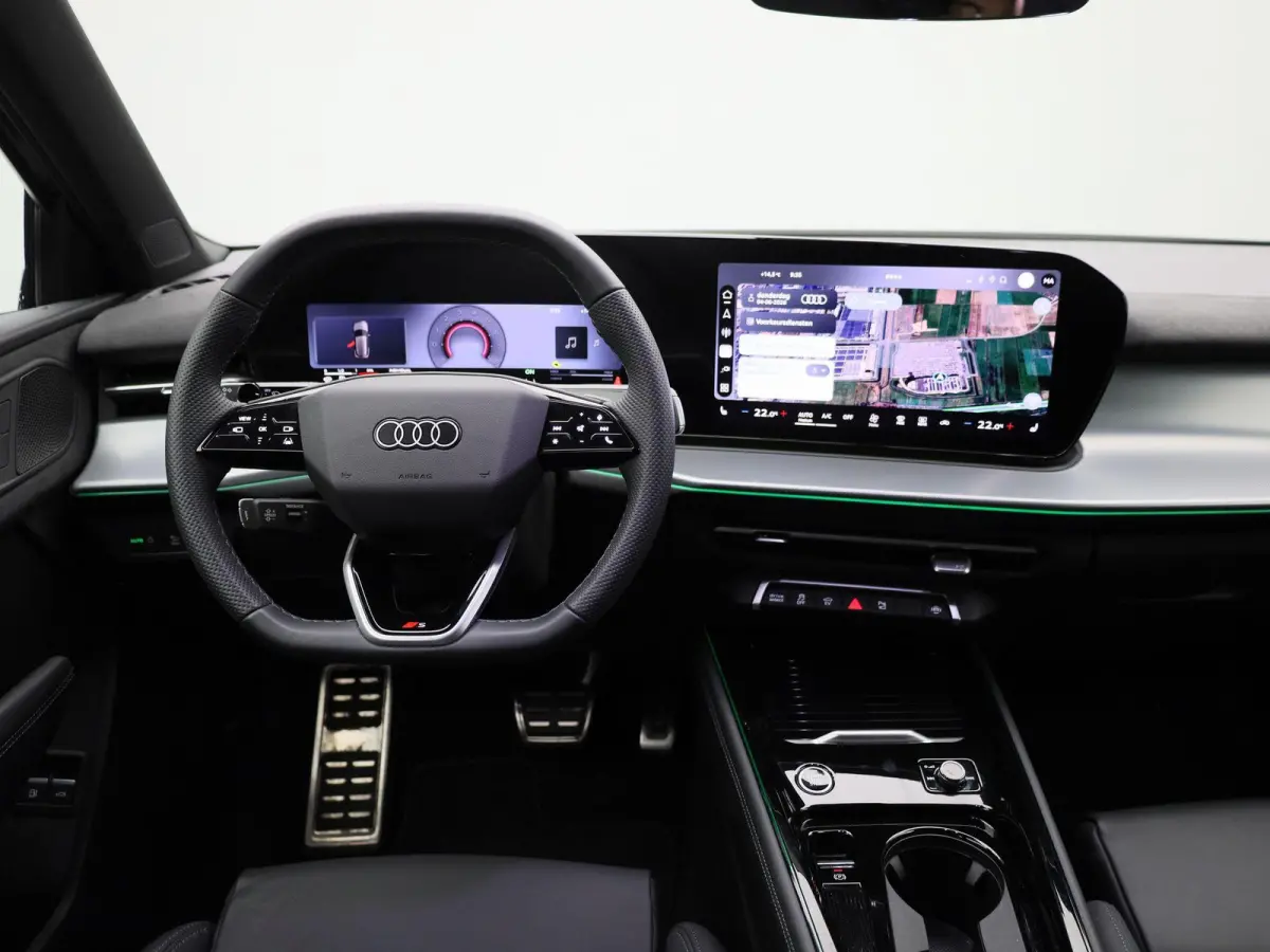 1.5 e-hybrid S edition l Demo l Adaptive cruise control l Achteruitrijcamera l Navigatie l Verwarmbare voorstoelen l Dodehoekdetectie l Matrix LED koplampen l Comfortsleutel l Alarm Klasse I