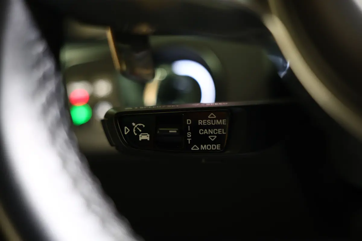 3.0 E-Hybrid KRIJT NAVI CAMERA TREKHAAK CARPLAY "20