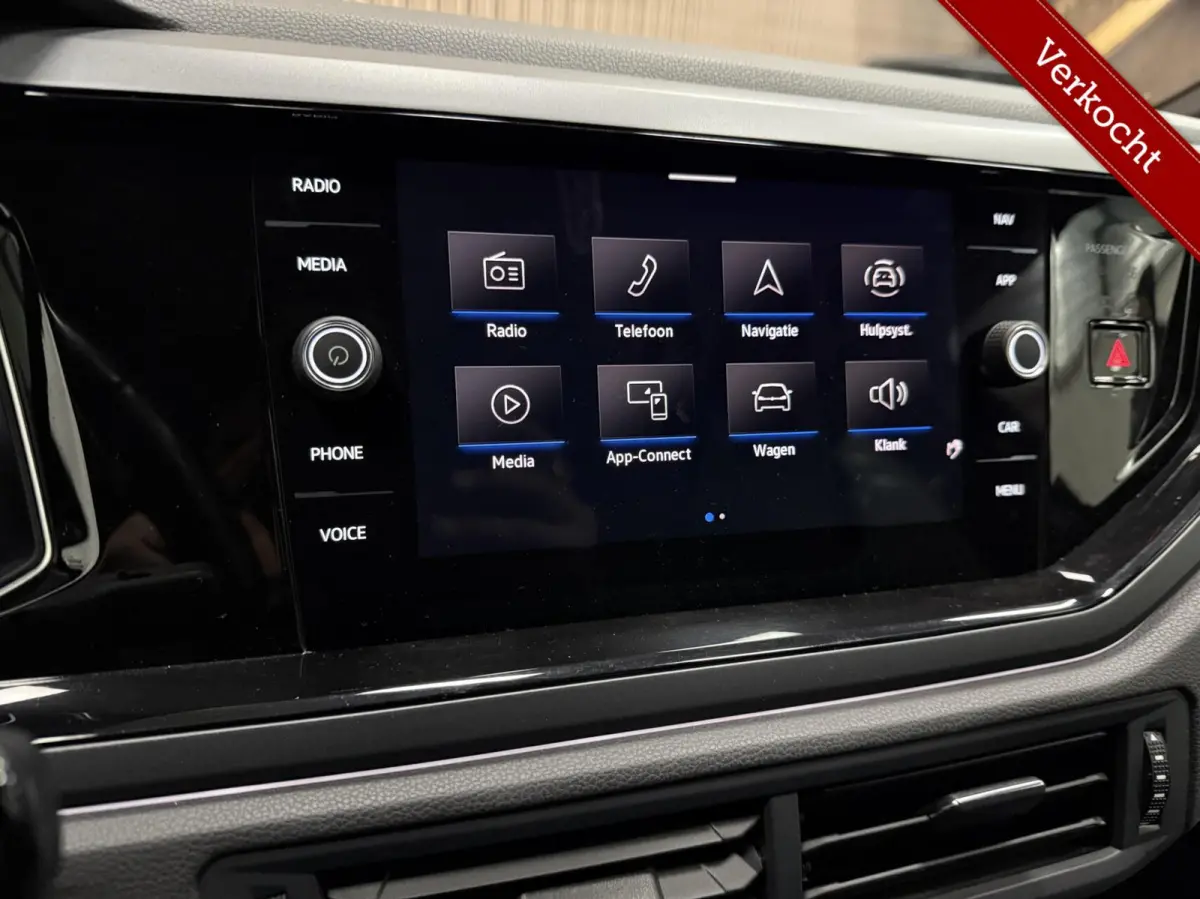 1.0 TSI R-Line | Camera | Navi | CarPlay
