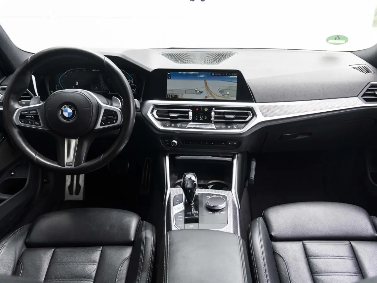 330e SoH 89% | High Executive | M Sport | Stoelverwarming | Harman Kardon | LED | Cruise Control | 19'' |