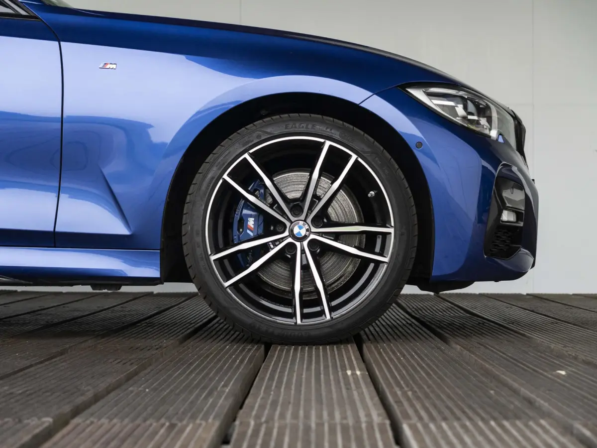 330e SoH 89% | High Executive | M Sport | Stoelverwarming | Harman Kardon | LED | Cruise Control | 19'' |