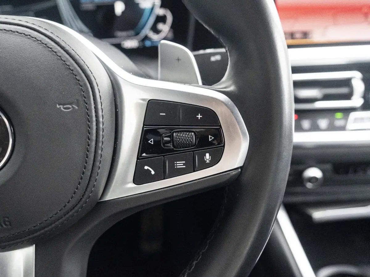 330e SoH 89% | High Executive | M Sport | Stoelverwarming | Harman Kardon | LED | Cruise Control | 19'' |