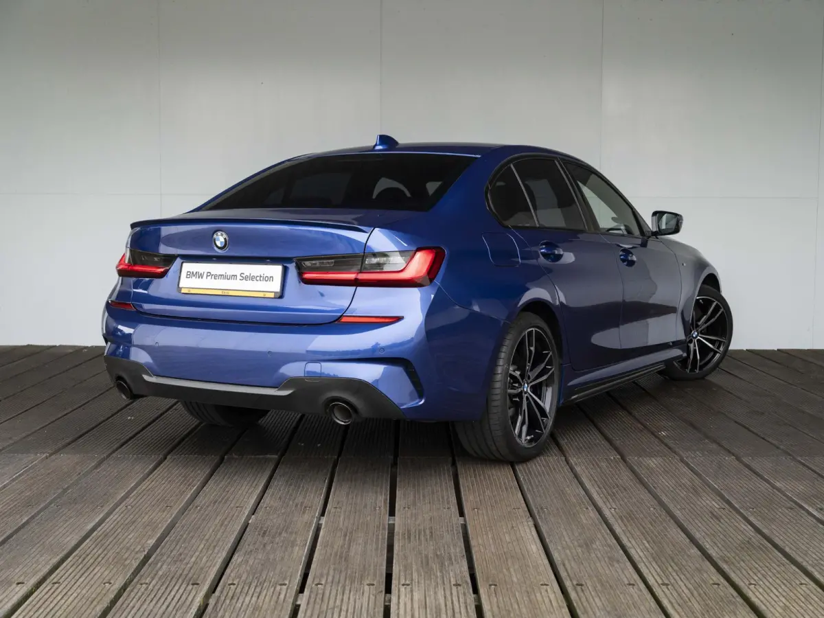 330e SoH 89% | High Executive | M Sport | Stoelverwarming | Harman Kardon | LED | Cruise Control | 19'' |