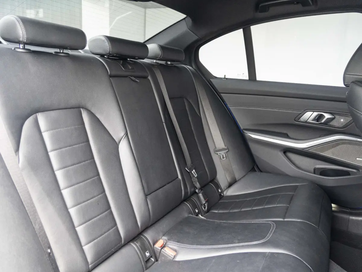 330e SoH 89% | High Executive | M Sport | Stoelverwarming | Harman Kardon | LED | Cruise Control | 19'' |