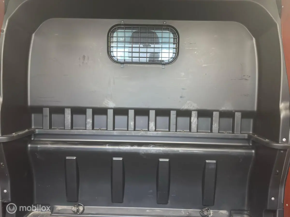 320 2.0 TDCI L2H1 Trend DC automaat luxe
