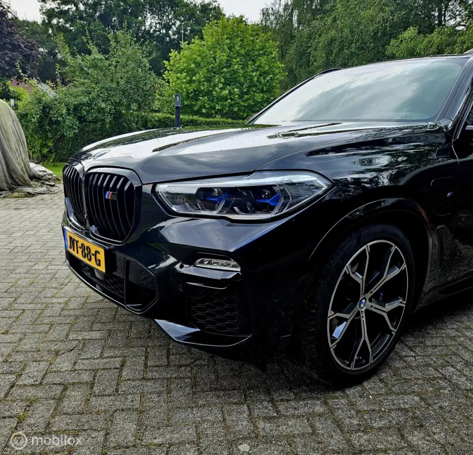 xDrive45E High Executive Hybride 394PK | SKY Lounge