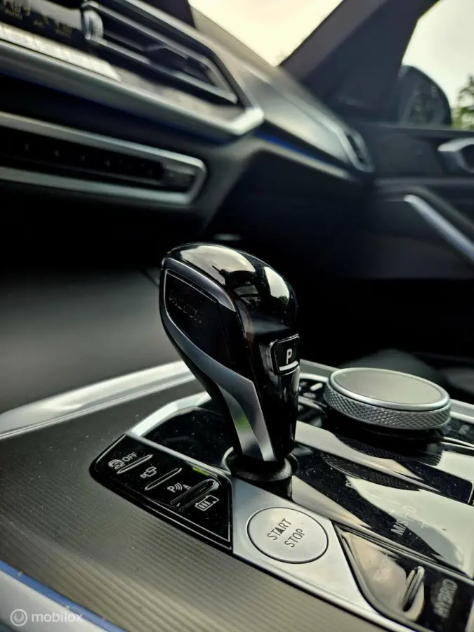 xDrive45E High Executive Hybride 394PK | SKY Lounge