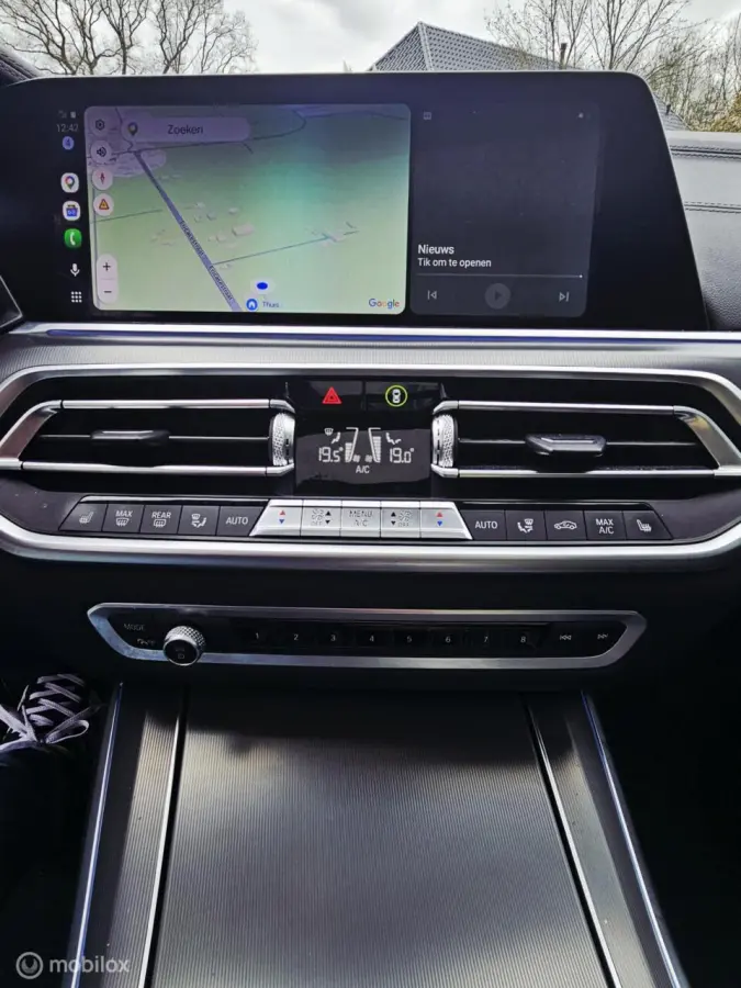 xDrive45E High Executive Hybride 394PK | SKY Lounge