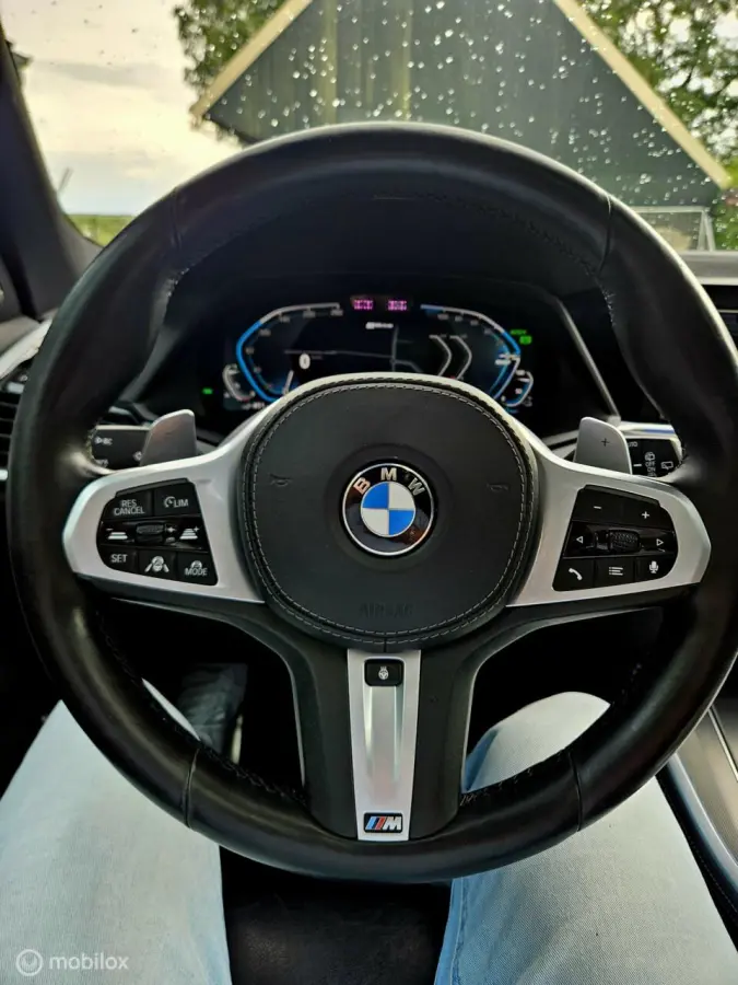 xDrive45E High Executive Hybride 394PK | SKY Lounge