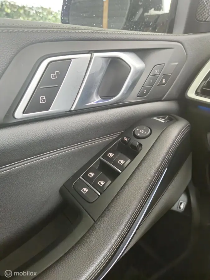 xDrive45E High Executive Hybride 394PK | SKY Lounge