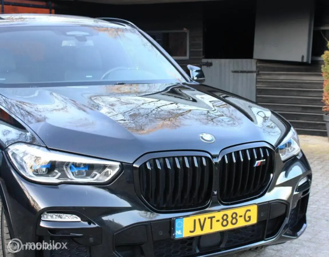 xDrive45E High Executive Hybride 394PK | SKY Lounge