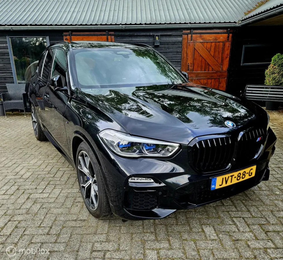 xDrive45E High Executive Hybride 394PK | SKY Lounge