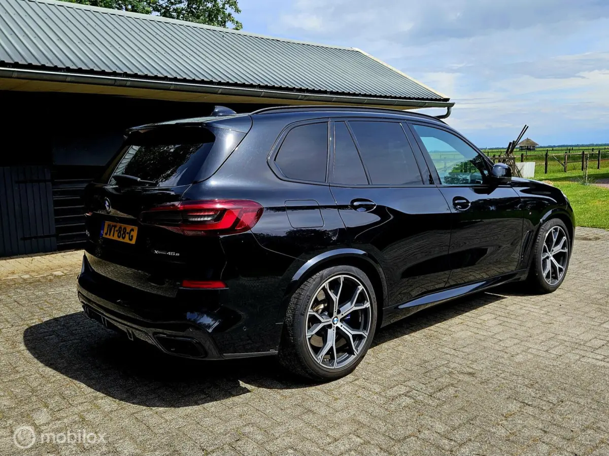 xDrive45E High Executive Hybride 394PK | SKY Lounge
