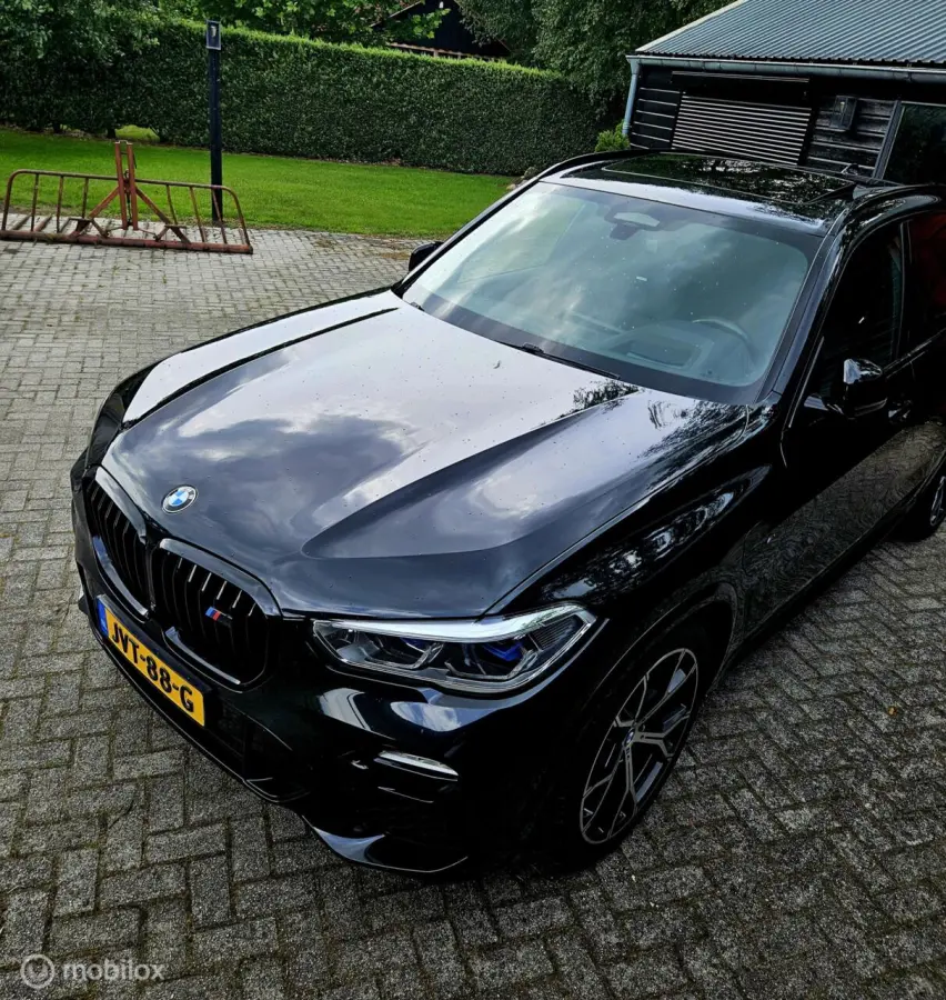 xDrive45E High Executive Hybride 394PK | SKY Lounge