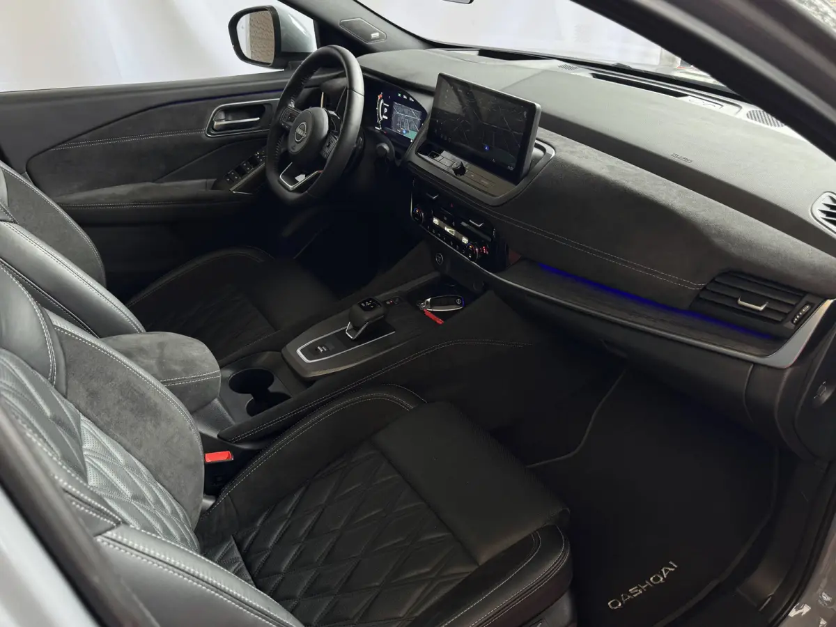 1.3 MHEV 160PK 4Cilinder TEKNA PLUS BOSE TWO TONE 20''LMV LEER ALCANTARA PANO MASSAGE BOSE STOEL/STUUR/RUIT VERW MATRIX.LED ELEK.KLEP HEADUP 20''LMV GOOGLE NAVI 03/2026 K ✅Top Auto's Wijch