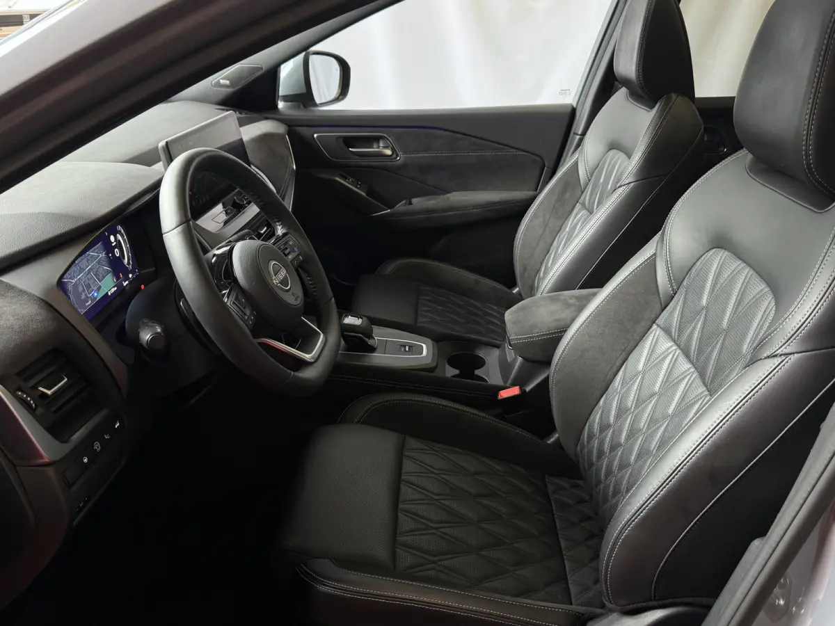1.3 MHEV 160PK 4Cilinder TEKNA PLUS BOSE TWO TONE 20''LMV LEER ALCANTARA PANO MASSAGE BOSE STOEL/STUUR/RUIT VERW MATRIX.LED ELEK.KLEP HEADUP 20''LMV GOOGLE NAVI 03/2026 K ✅Top Auto's Wijch