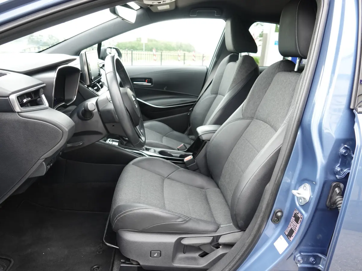 1.8 Hybrid Business Plus H-LEER | CRUISE | LMV | CAMERA