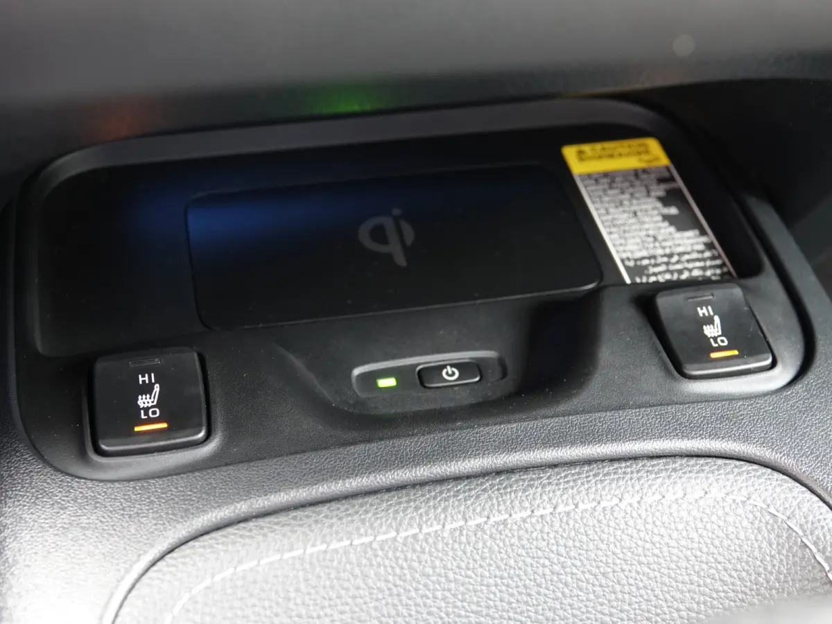 1.8 Hybrid Business Plus H-LEER | CRUISE | LMV | CAMERA