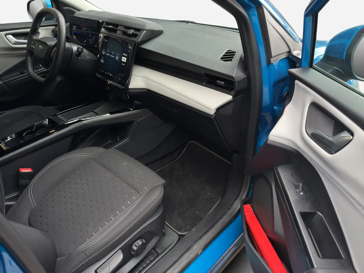 44kWh 168pk | Driver assistance- & Winter Pack |