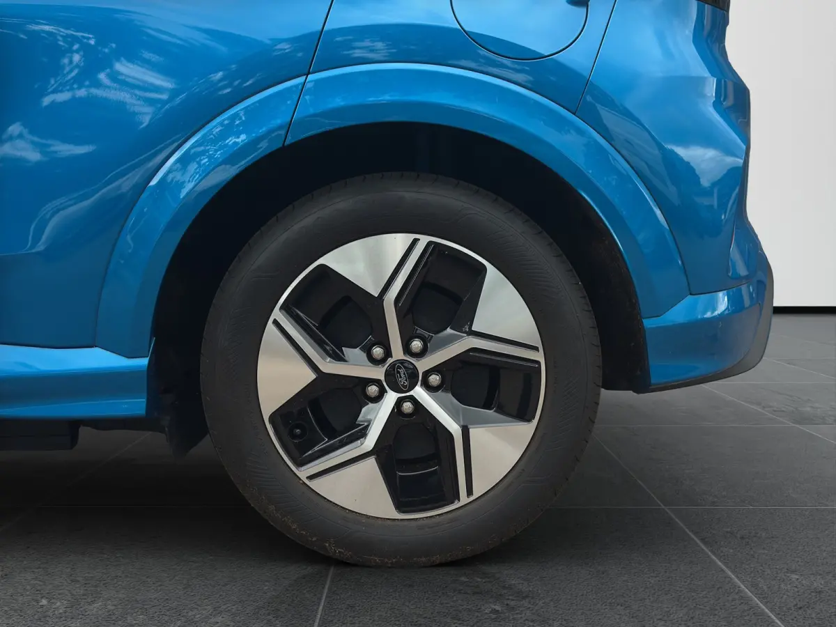 44kWh 168pk | Driver assistance- & Winter Pack |