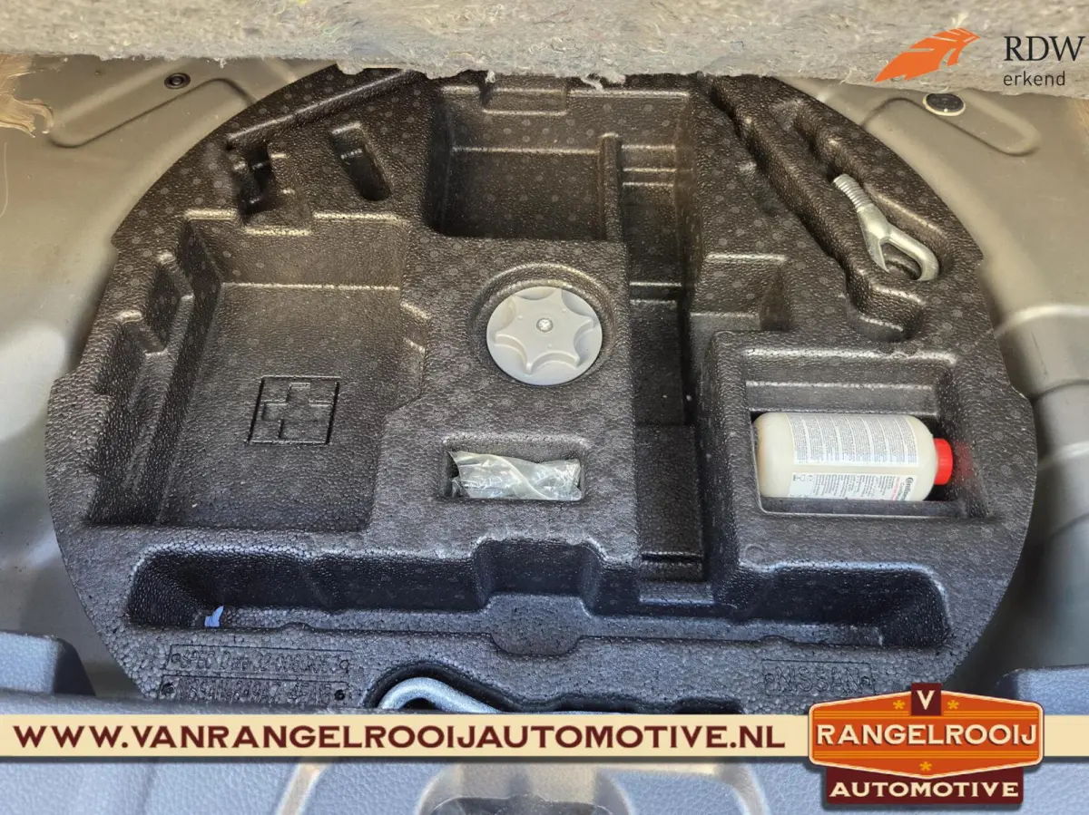 1.2 Tekna Automaat, trekh., LED kopl., half leer, DAB, stoelverw., 19" lmv