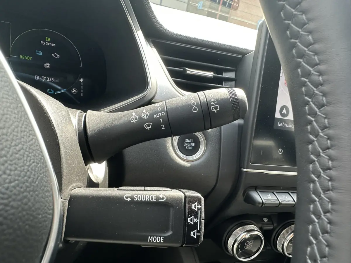 1.6 E-Tech Automaat plug-in hybrid 160 techno All-in Prijs Nav/Camera/Parkeer sens/Clima Eurorepar