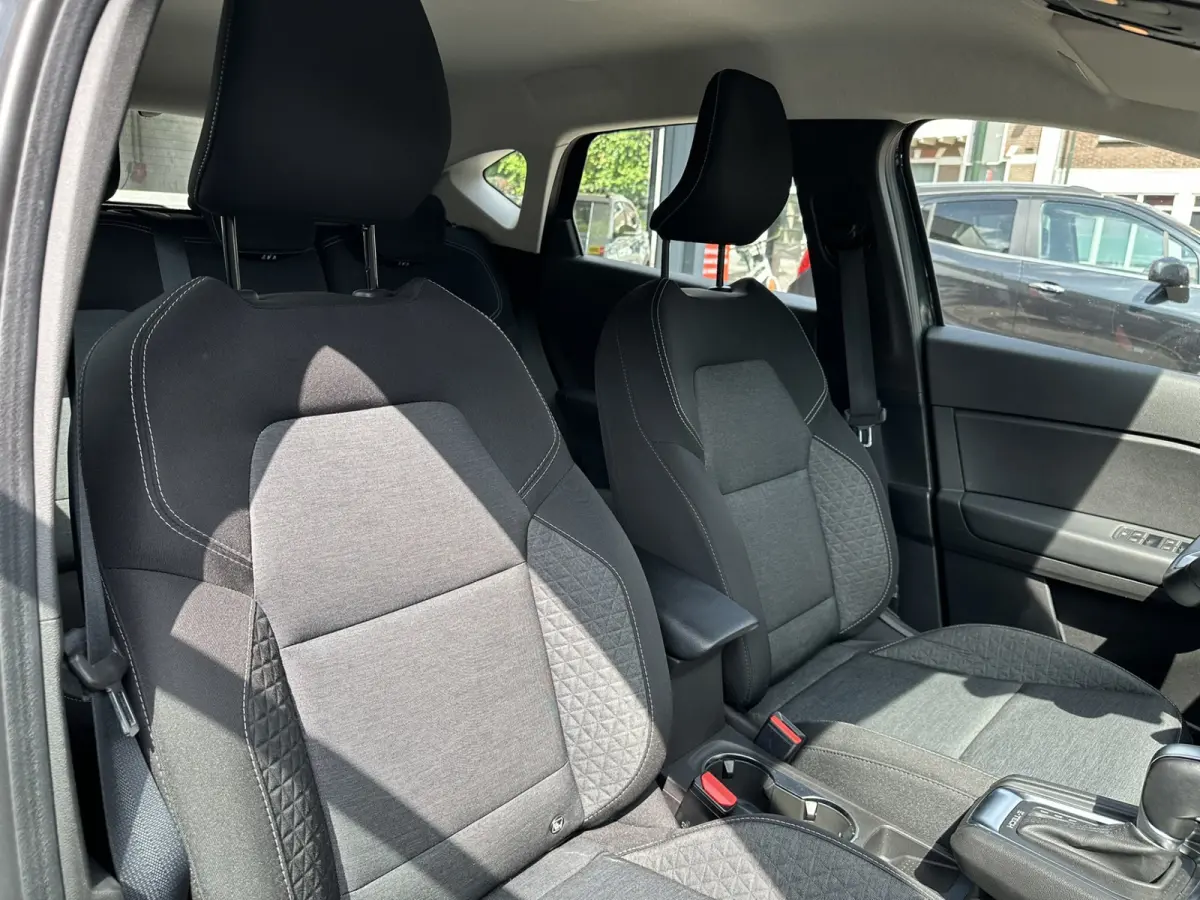 1.6 E-Tech Automaat plug-in hybrid 160 techno All-in Prijs Nav/Camera/Parkeer sens/Clima Eurorepar
