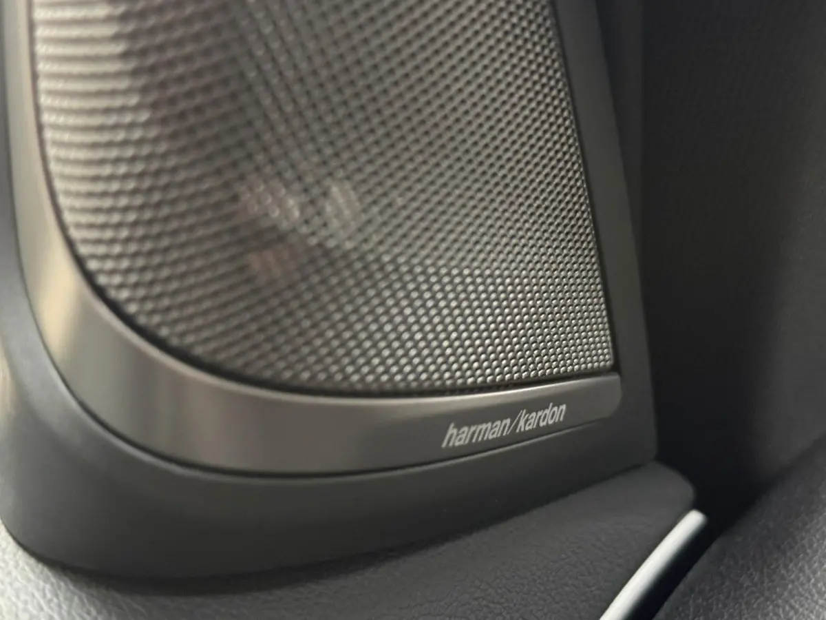 520i High Executive M-SPORT l PANO l HUD l H/K l 360 CAMERA l ORG.NL l ORG.NL l NAP l BTW