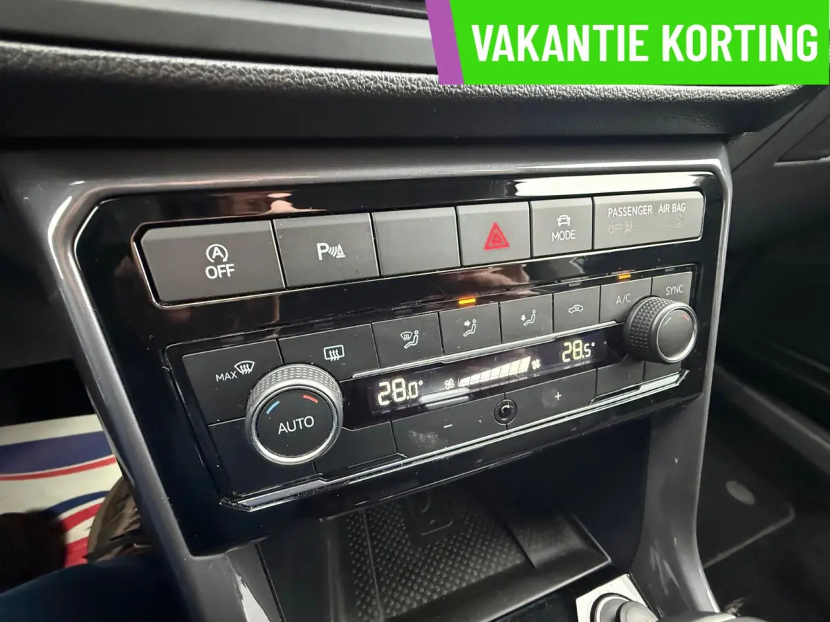 1.0 TSI Style Business R DSG DIGIDASH,CLIMA,GR NAVI