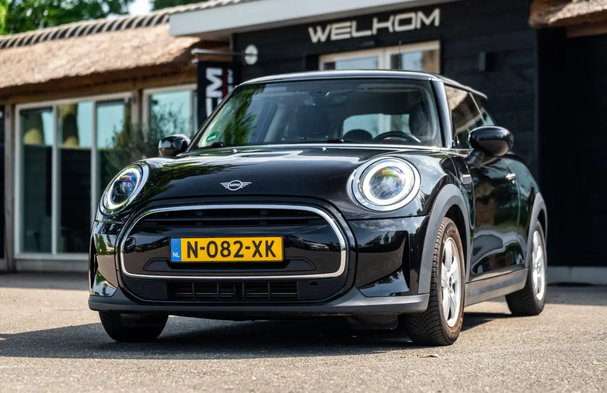 1.5 One Essential I NAP I Navigatie I Climate I Cruise I Dealeronderhouden I 1e Eigenaar I BTW Auto