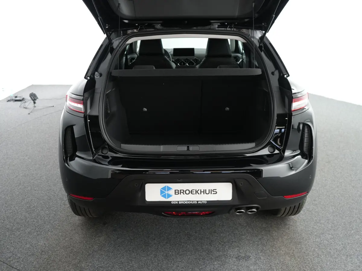 Performance Line | 17" lichtmetalen velgen DUBLIN | DS Iris Navigatie System | Draadloze Apple CarPlay™, Android Auto®