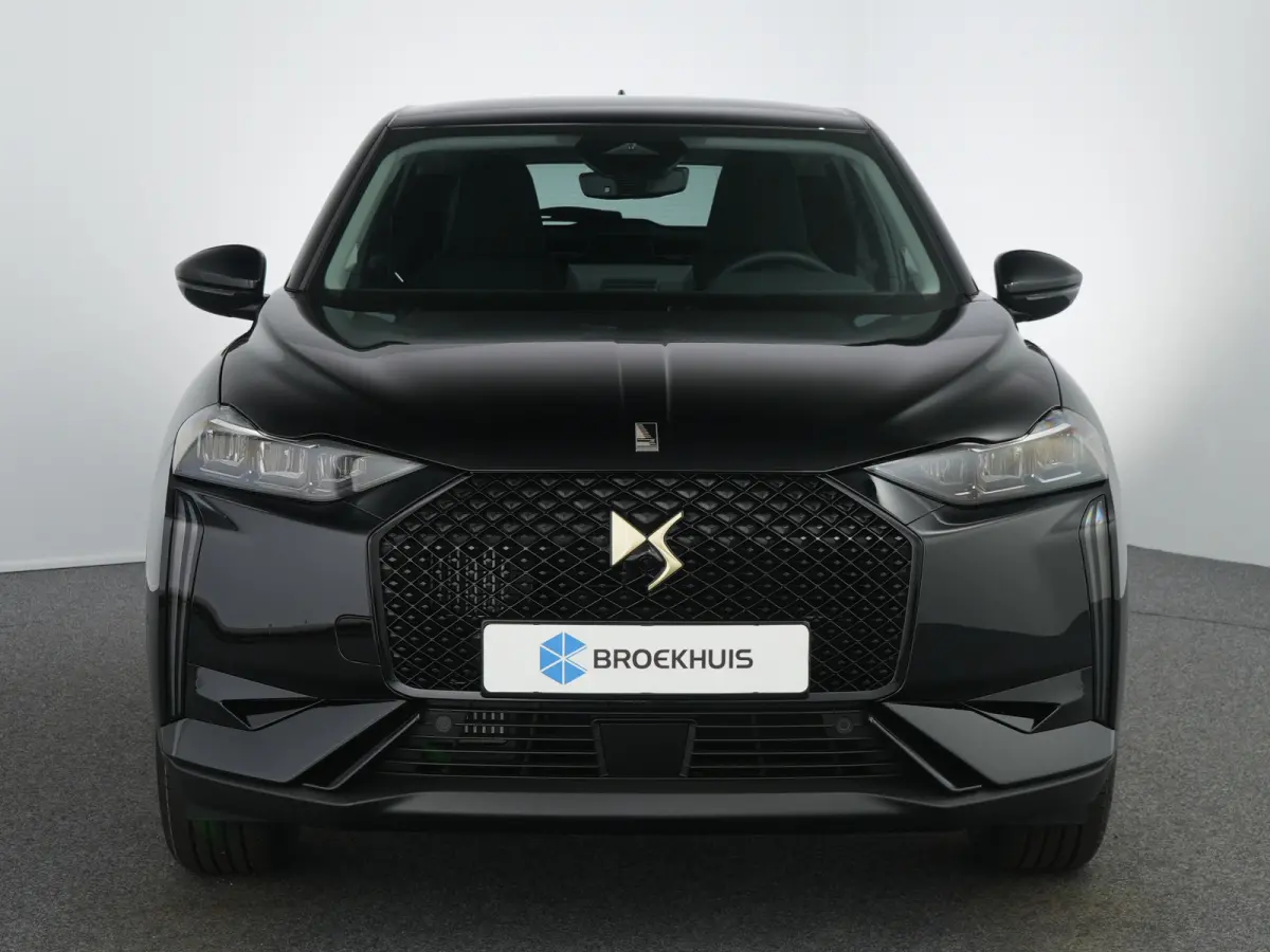 Performance Line | 17" lichtmetalen velgen DUBLIN | DS Iris Navigatie System | Draadloze Apple CarPlay™, Android Auto®