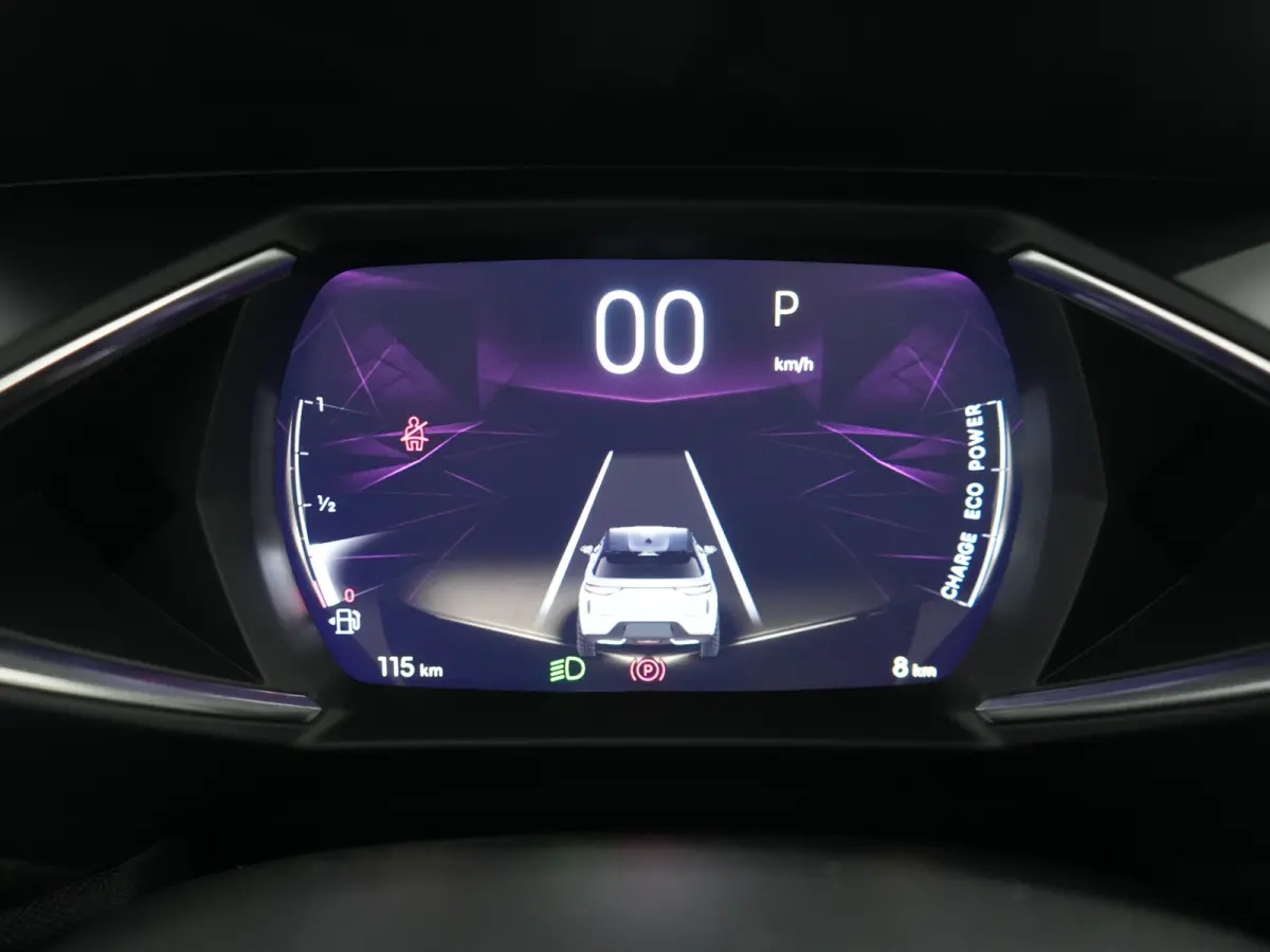 Performance Line | 17" lichtmetalen velgen DUBLIN | DS Iris Navigatie System | Draadloze Apple CarPlay™, Android Auto®