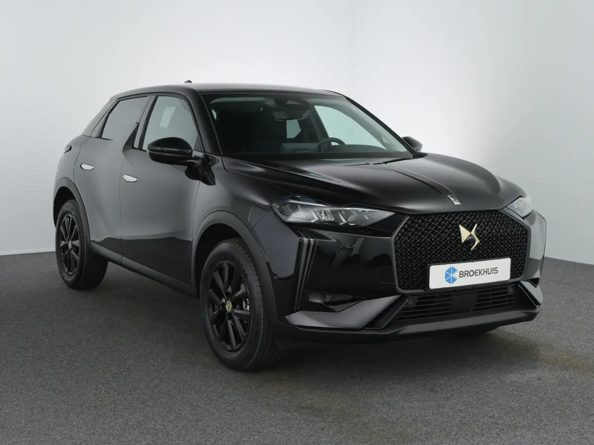 Performance Line | 17" lichtmetalen velgen DUBLIN | DS Iris Navigatie System | Draadloze Apple CarPlay™, Android Auto®